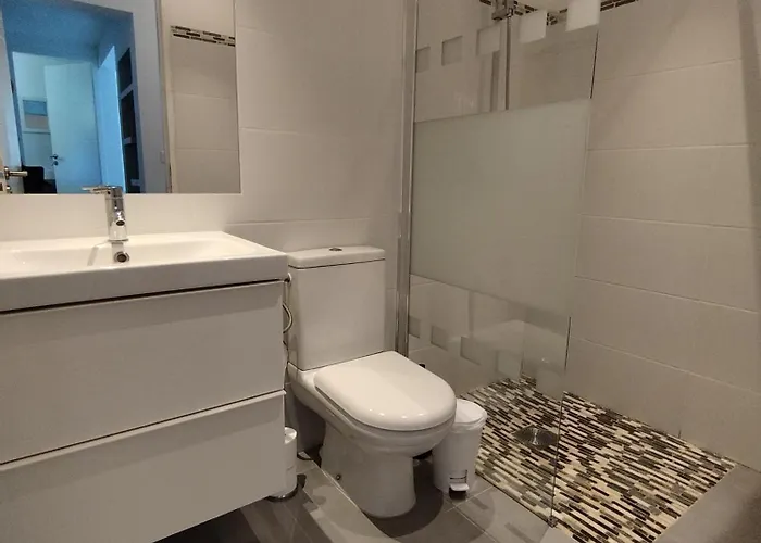 Katiris بيت للعطل *