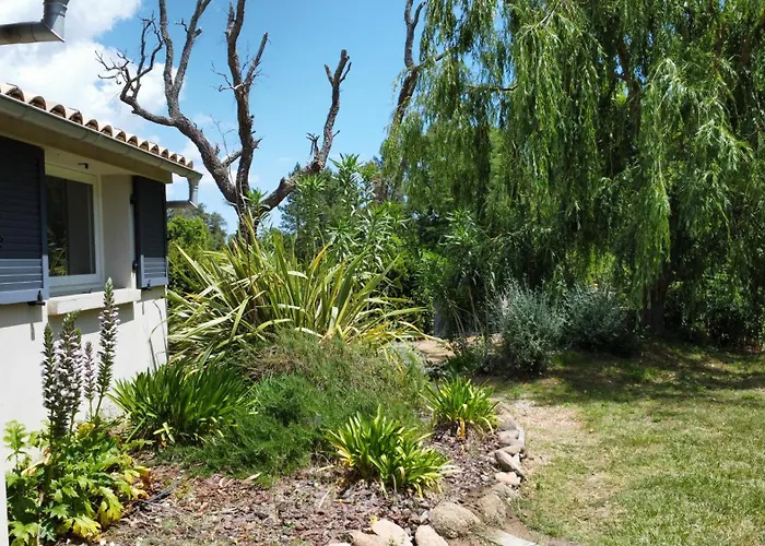 بيت للعطل Katiris